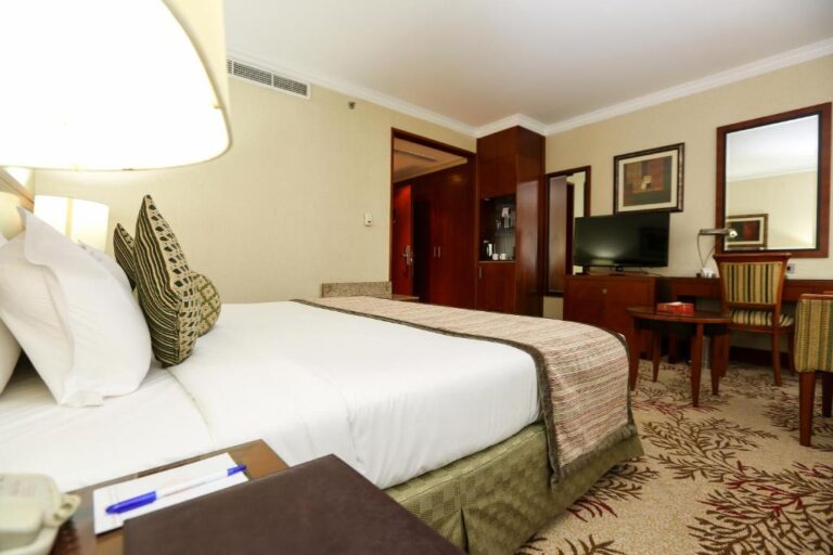 ROYAL HOTEL SHARJAH