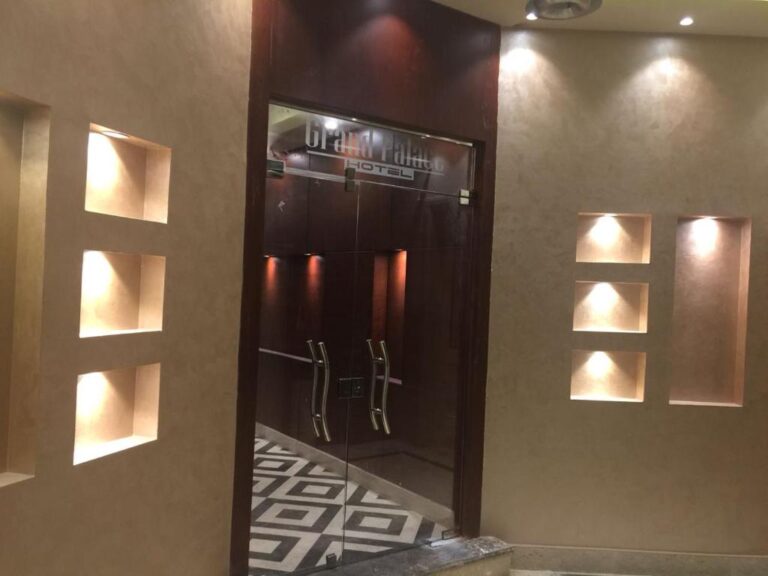 Grand Palace Hotel