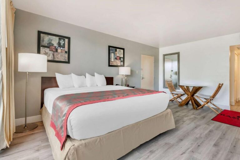 Ramada Plaza by Wyndham Marco Polo Beach Resort