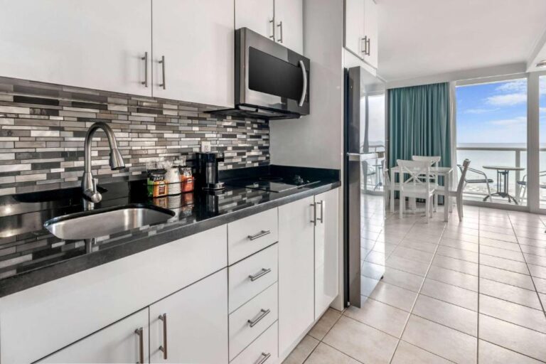 Ramada Plaza by Wyndham Marco Polo Beach Resort