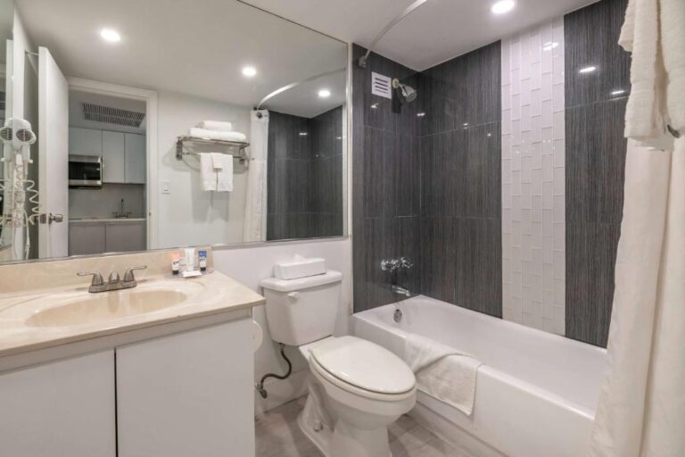 Ramada Plaza by Wyndham Marco Polo Beach Resort