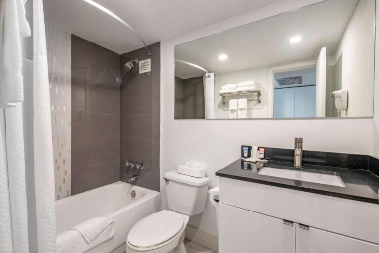 Ramada Plaza by Wyndham Marco Polo Beach Resort