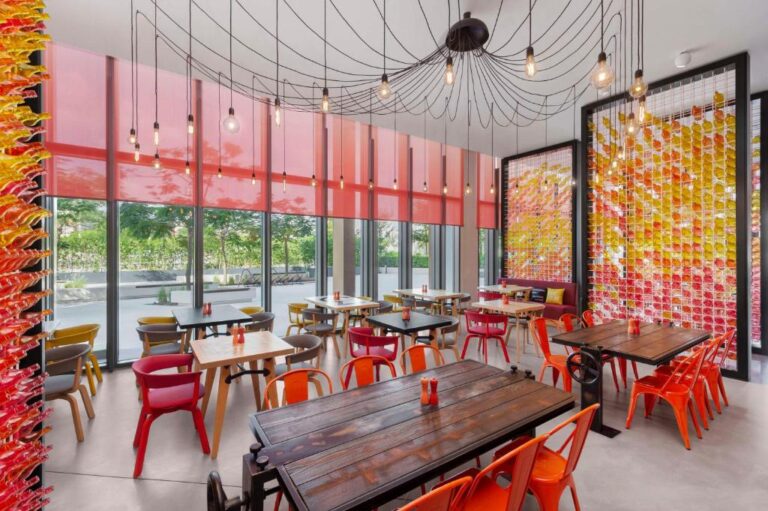 HAMPTON BY HILTON DUBAI AL SEEF